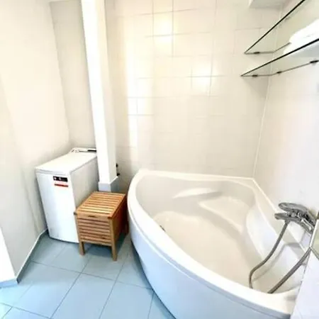 Old Town Miodowa Prime *